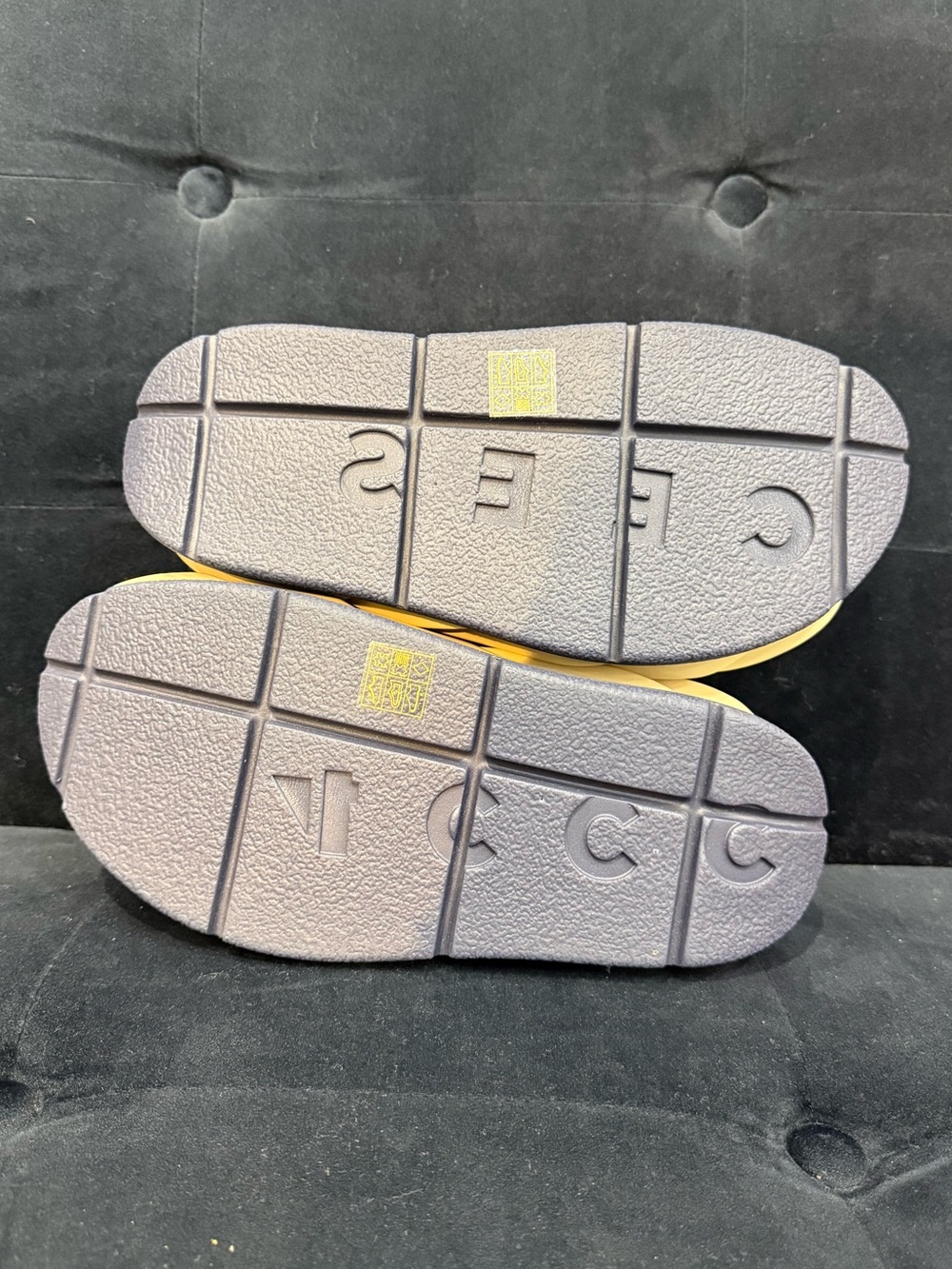 4cccces Mellow Moa Sandal - Picture 5 of 6